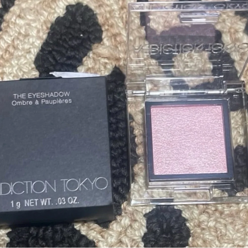 Addiction Tokyo The Eyeshadow- Material Girl